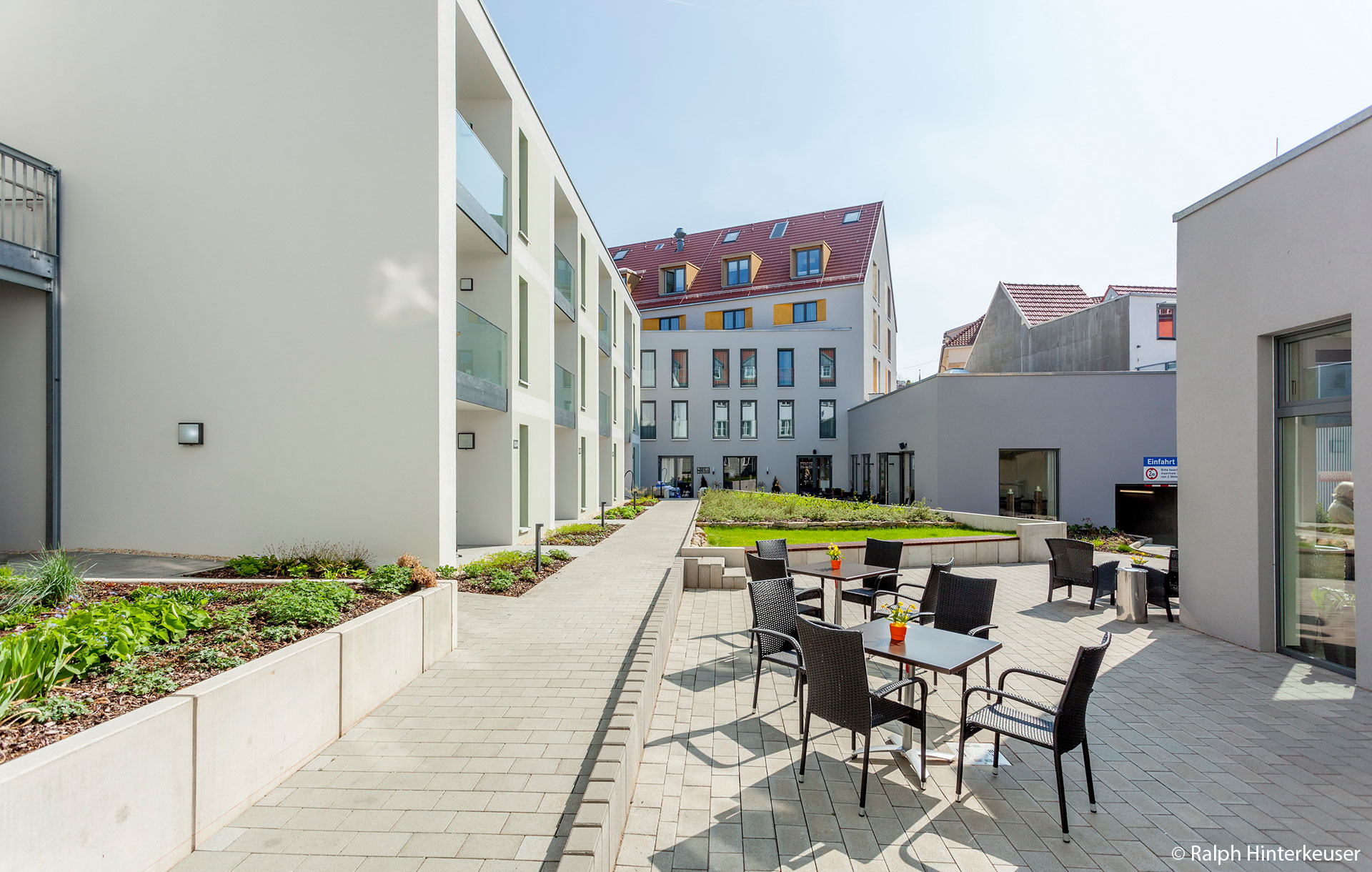 Innenhof-Hotel am Kaisersaal 3.jpg